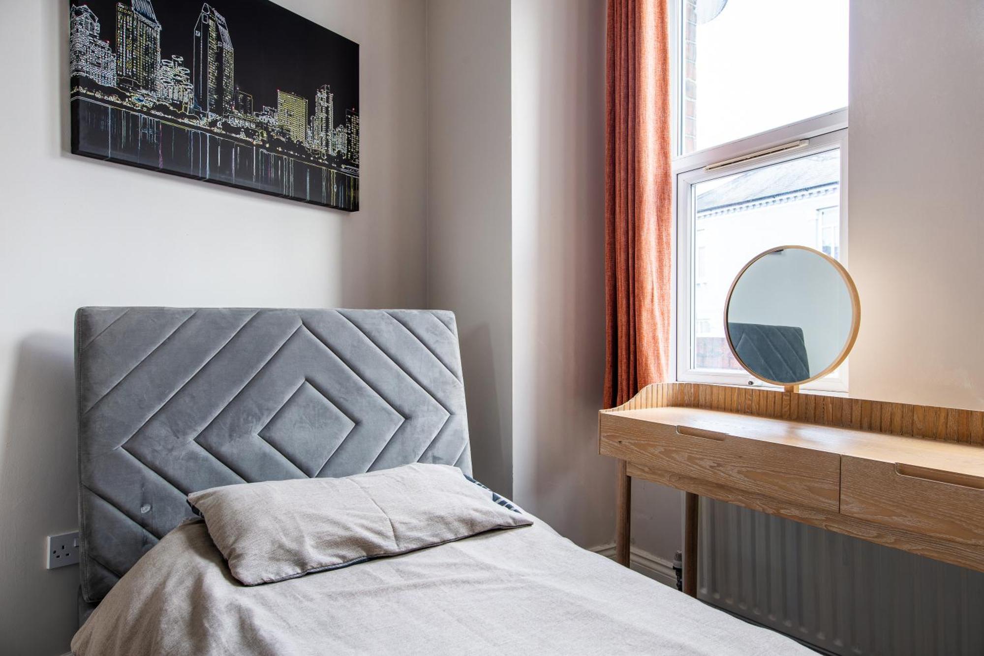 Cosy 1 Bed Apartment With Free Parking Close To Underground Station Zone 2 For Quick Access To Central London Up To 5 Guests Екстериор снимка